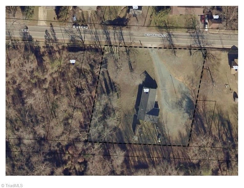 Remarks at 717 Harrison Street, Reidsville NC 27320, photo 4 of 30