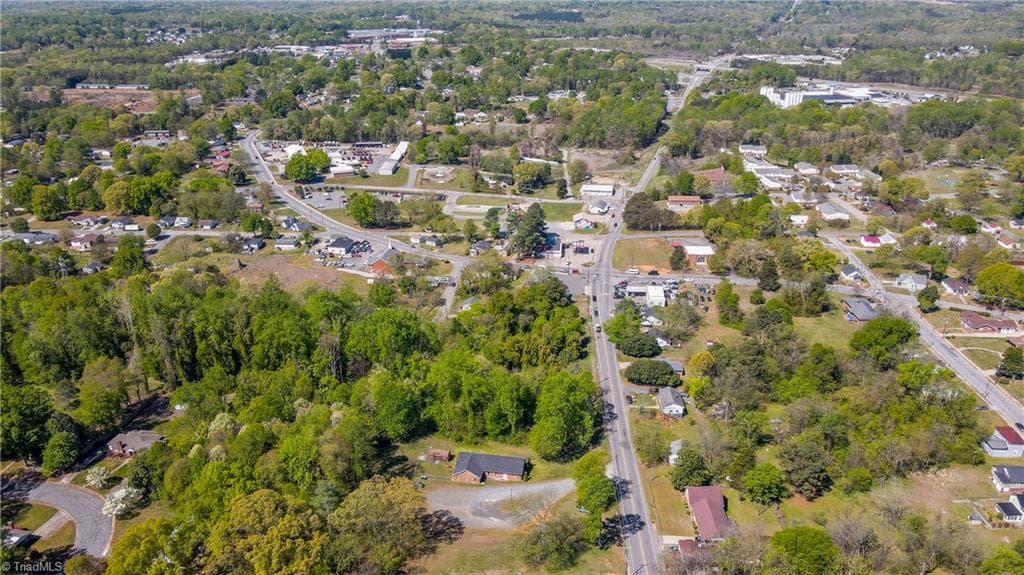 Remarks at 717 Harrison Street, Reidsville NC 27320, photo 8 of 30