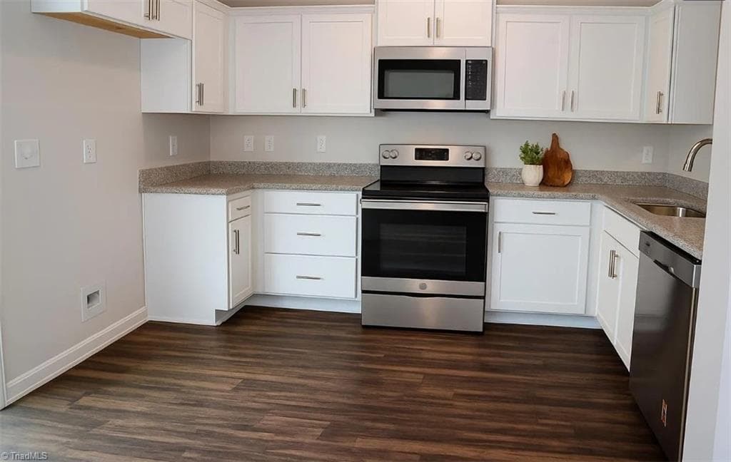 Stick/Site Built at 1122 Brooksridge Way, Whitsett NC 27377, photo 5 of 28