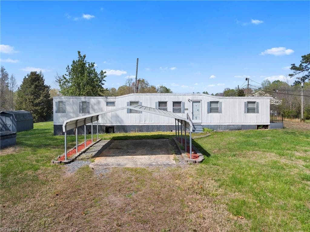 Stick/Site Built at 9188 NC HIGHWAY 8, Lexington NC 27292, Lexington, photo 23 of 42