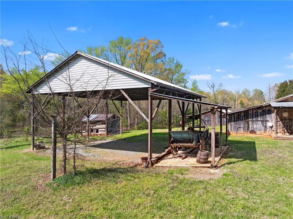 Stick/Site Built at 9188 NC HIGHWAY 8, Lexington NC 27292, Lexington, photo 17 of 42