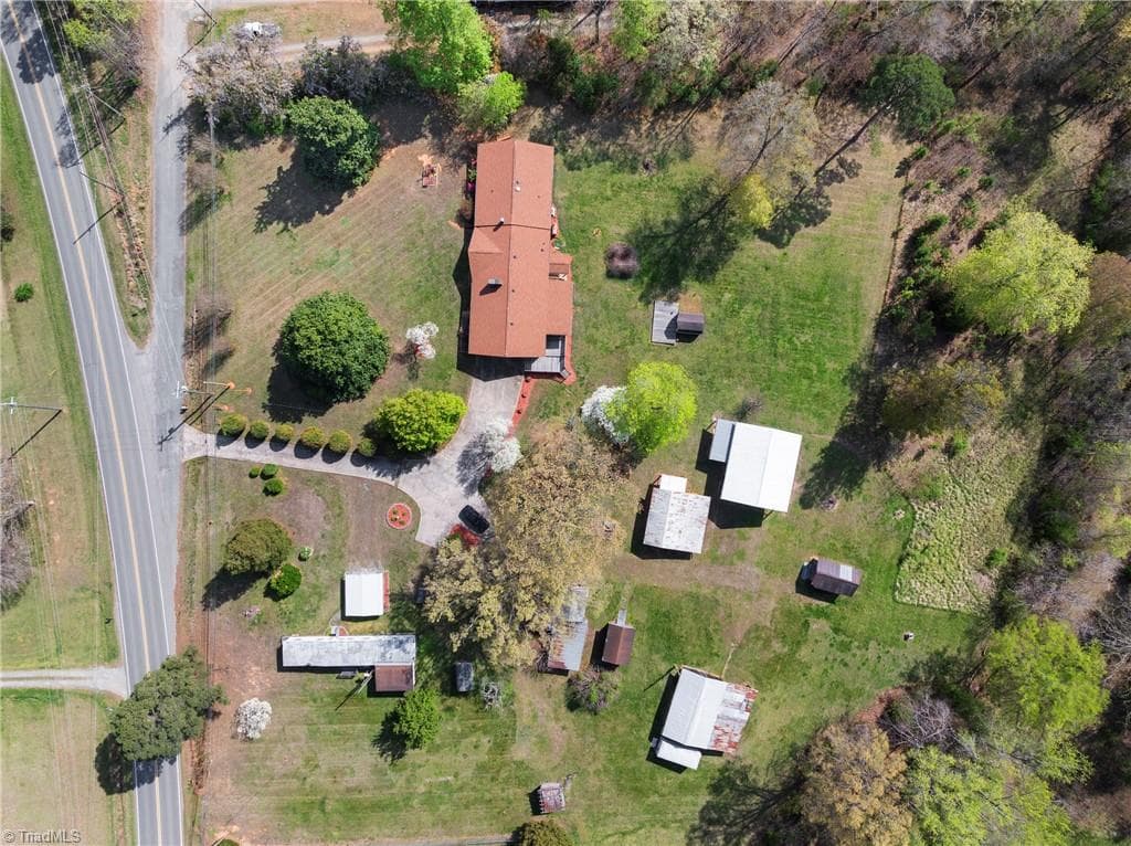 9188 NC HIGHWAY 8, Lexington NC 27292