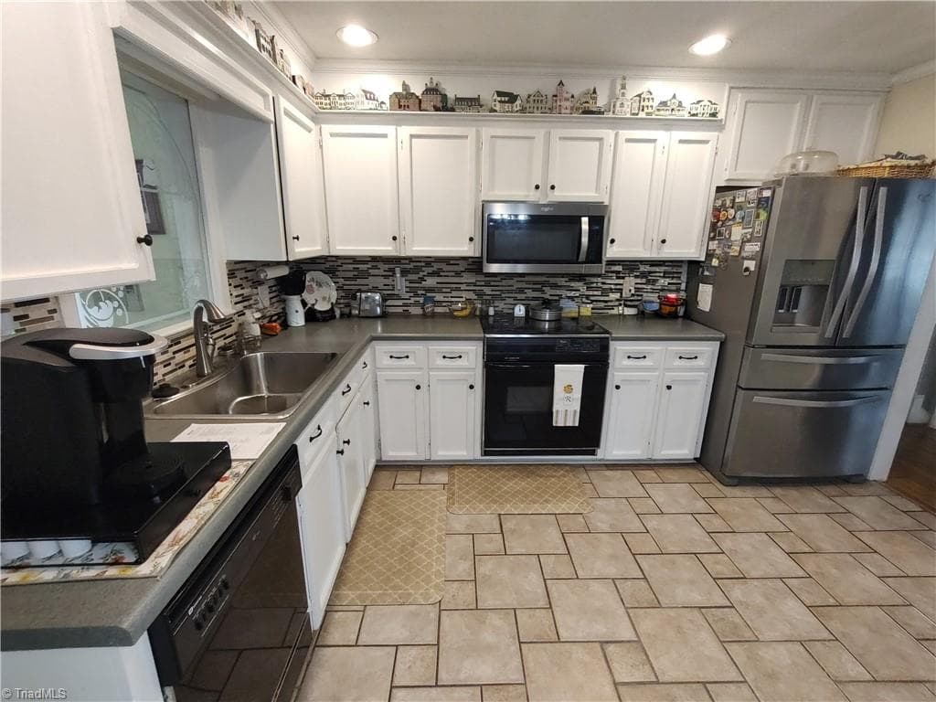 Stick/Site Built at 3811 Willowood Drive, Clemmons NC 27012, photo 12 of 24