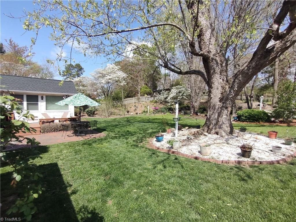Stick/Site Built at 3811 Willowood Drive, Clemmons NC 27012, photo 3 of 24