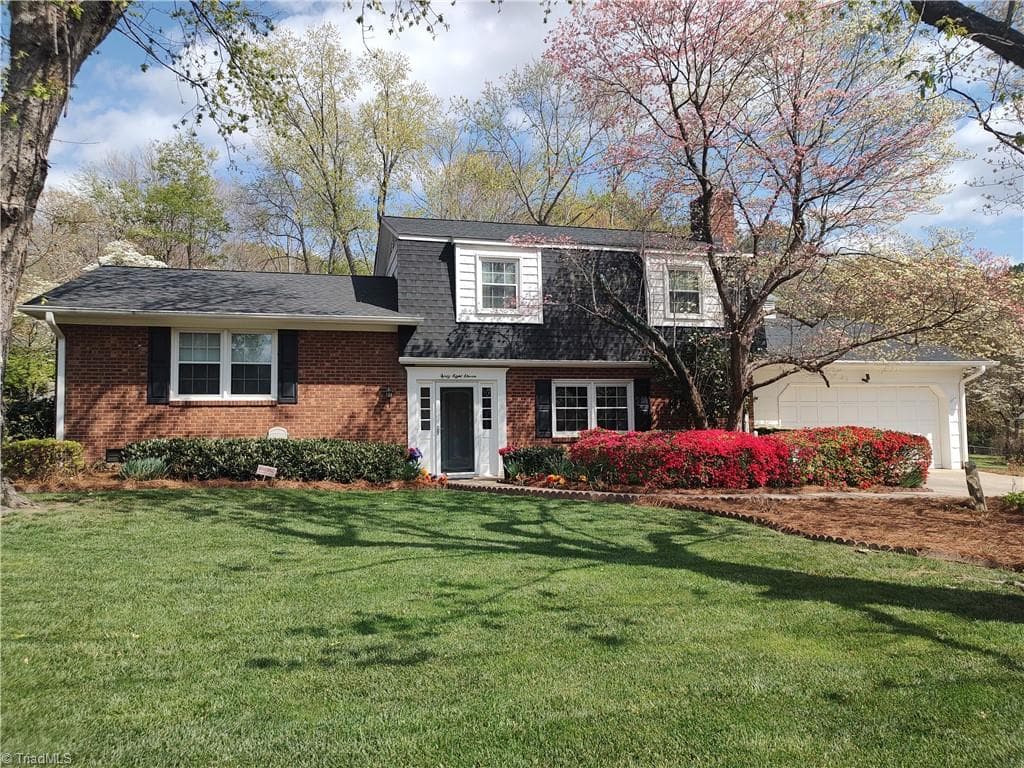3811 Willowood Drive, Clemmons NC 27012
