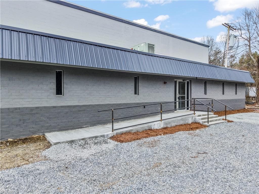 Industrial at 422 & 420 South Road, High Point NC 27262, photo 12 of 39