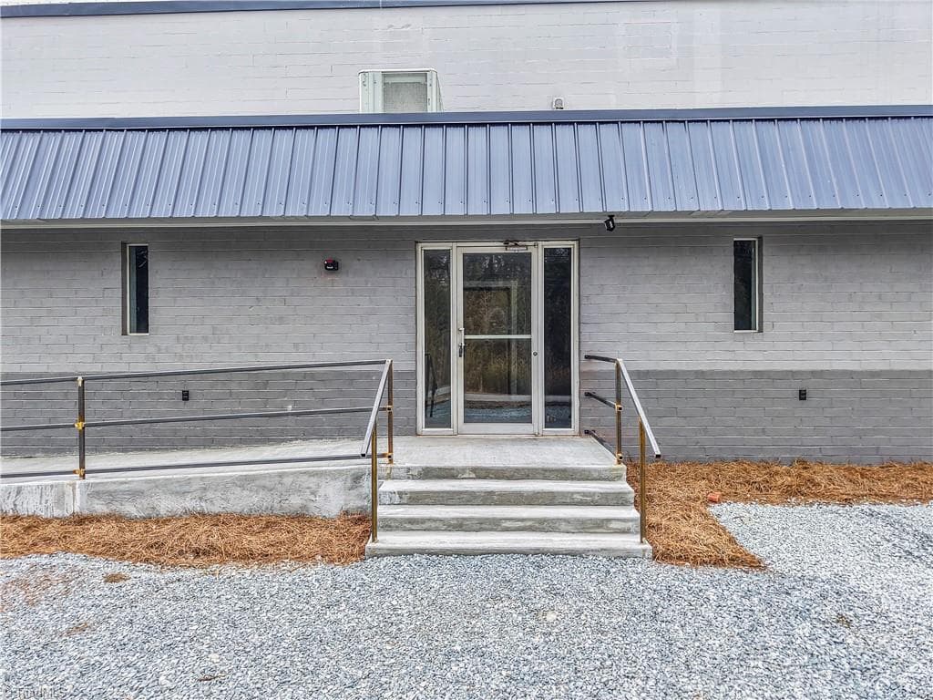 Industrial at 422 & 420 South Road, High Point NC 27262, photo 11 of 39