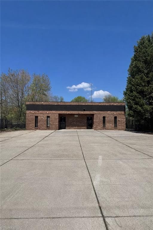808 W English Road, High Point NC 27262