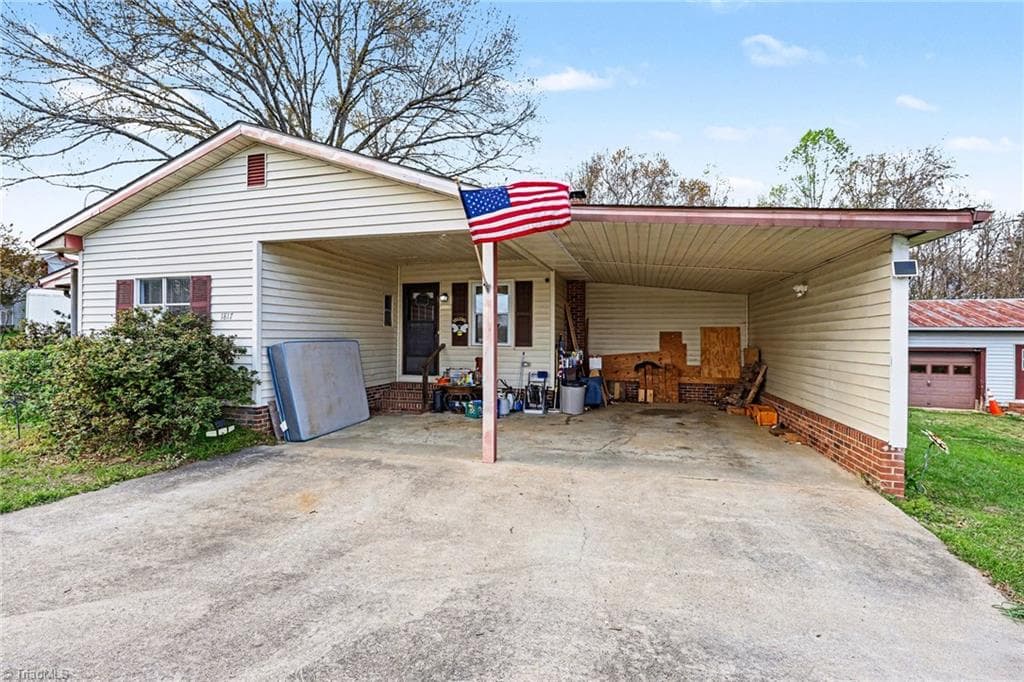 1817 Amostown Road, Sandy Ridge NC 27046