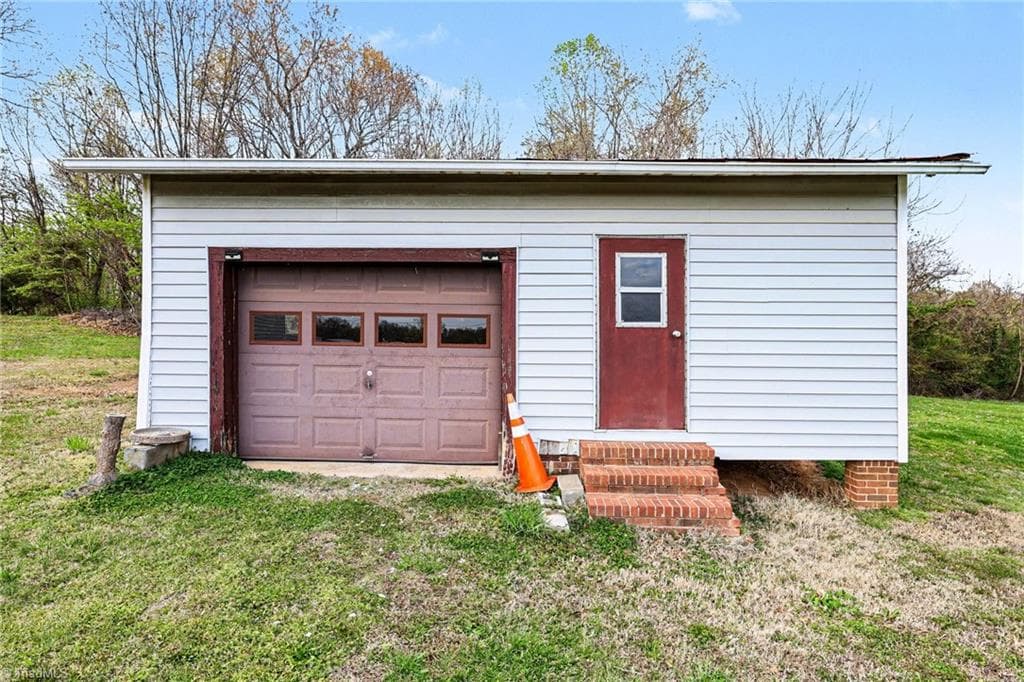Manufactured Home at 1817 Amostown Road, Sandy Ridge NC 27046, photo 44 of 49