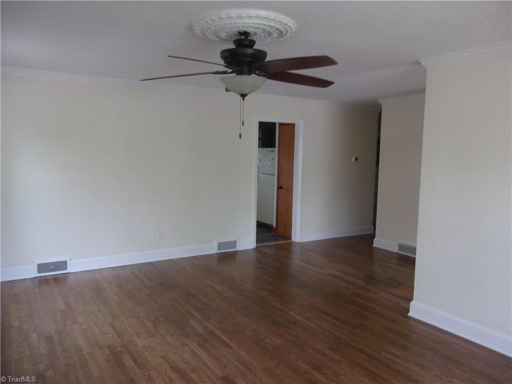 Stick/Site Built at 412 Peace Street, High Point NC 27262, photo 3 of 37