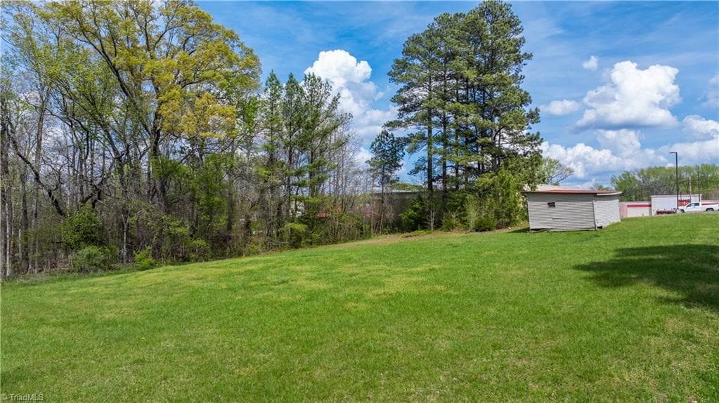 Remarks at 35 Varner Street, Denton NC 27239, photo 4 of 16