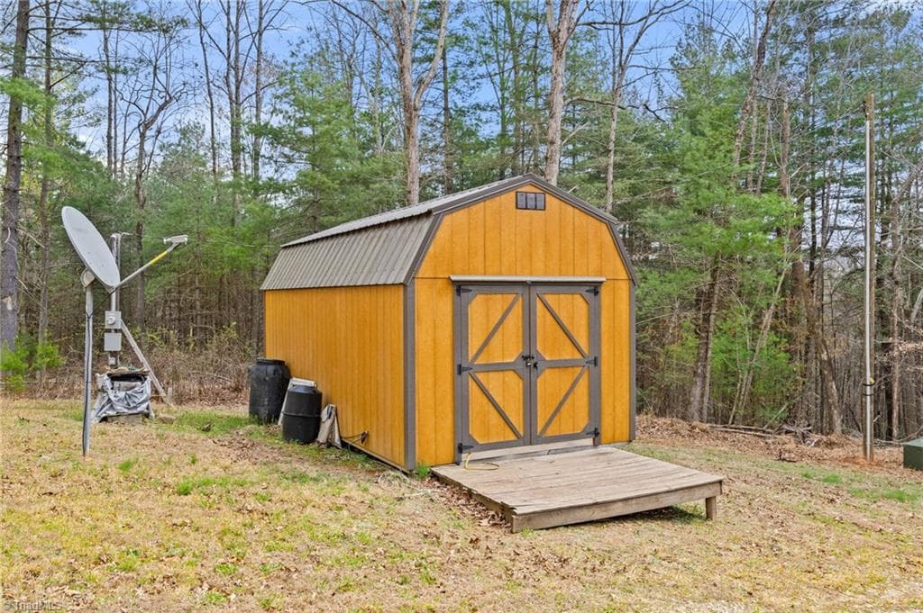 Single Family Residence at 1163 Mills Road, Mount Airy NC 27030, photo 6 of 37