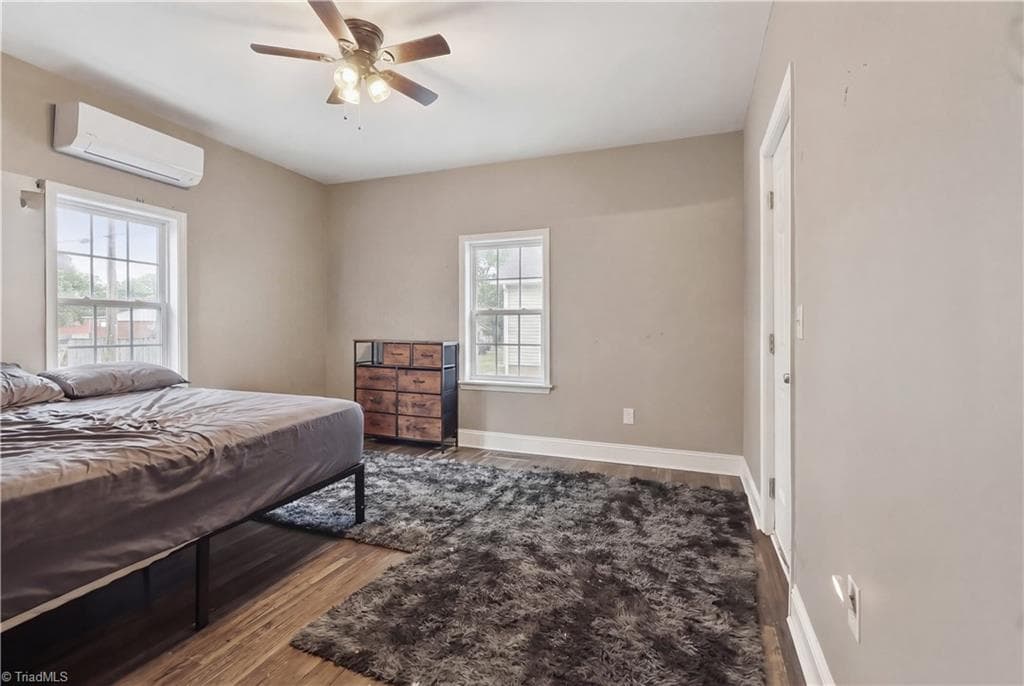 Triplex at 528 N Scales Street, Reidsville NC 27320, photo 13 of 29