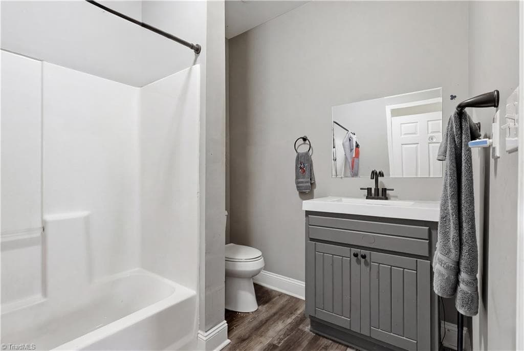 Triplex at 528 N Scales Street, Reidsville NC 27320, photo 17 of 29