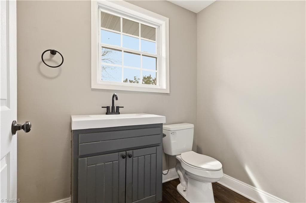 Triplex at 528 N Scales Street, Reidsville NC 27320, photo 26 of 29