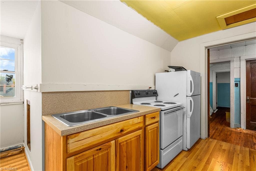 Remarks at 300 N Bridge Street, Elkin NC 28621, Elkin, photo 75 of 94