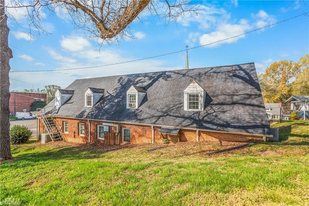 Remarks at 300 N Bridge Street, Elkin NC 28621, Elkin, photo 61 of 94