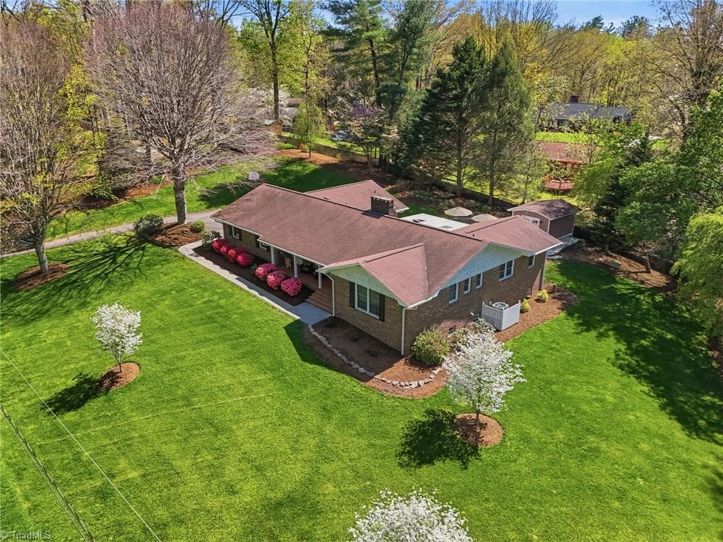 Stick/Site Built at 1515 Holly Circle, Wilkesboro NC 28697, Wilkesboro, photo 71 of 88