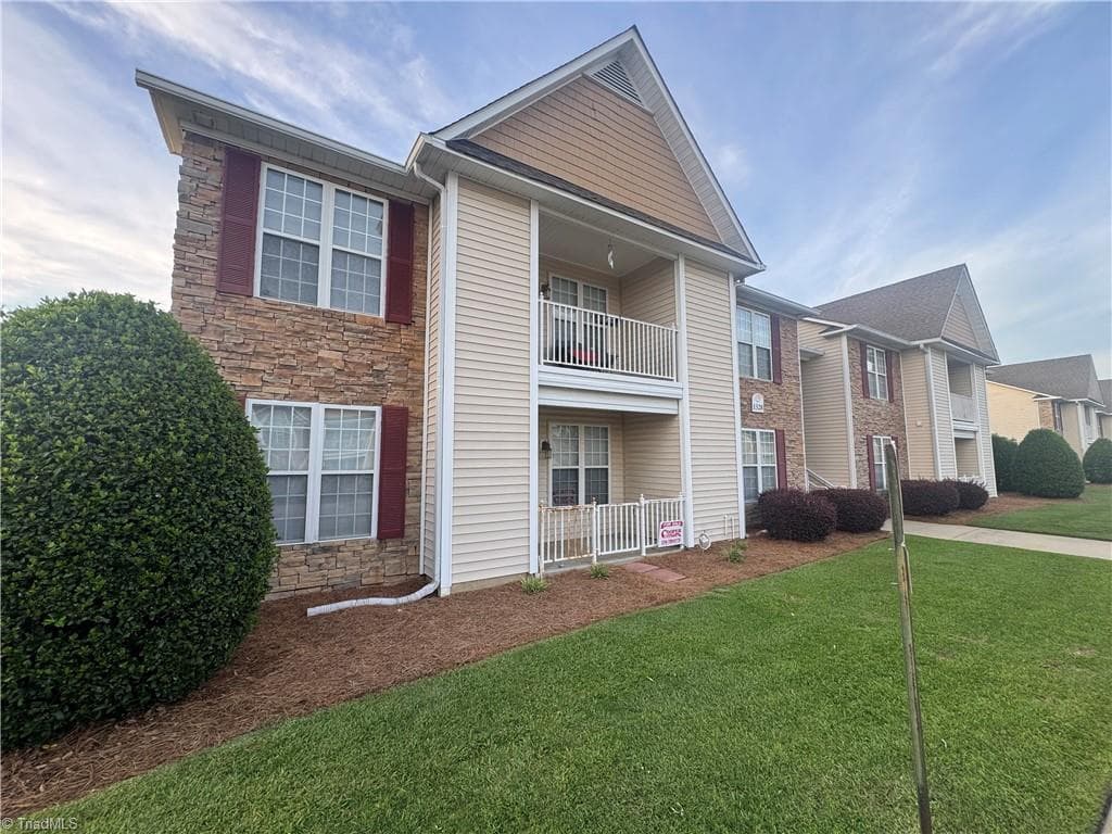 1328 Kershaw Loop # 101, Fayetteville NC 28314