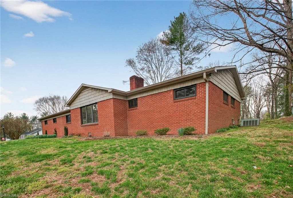Stick/Site Built at 4783 Calico Road, Lenoir NC 28645, Lenoir, photo 2 of 44