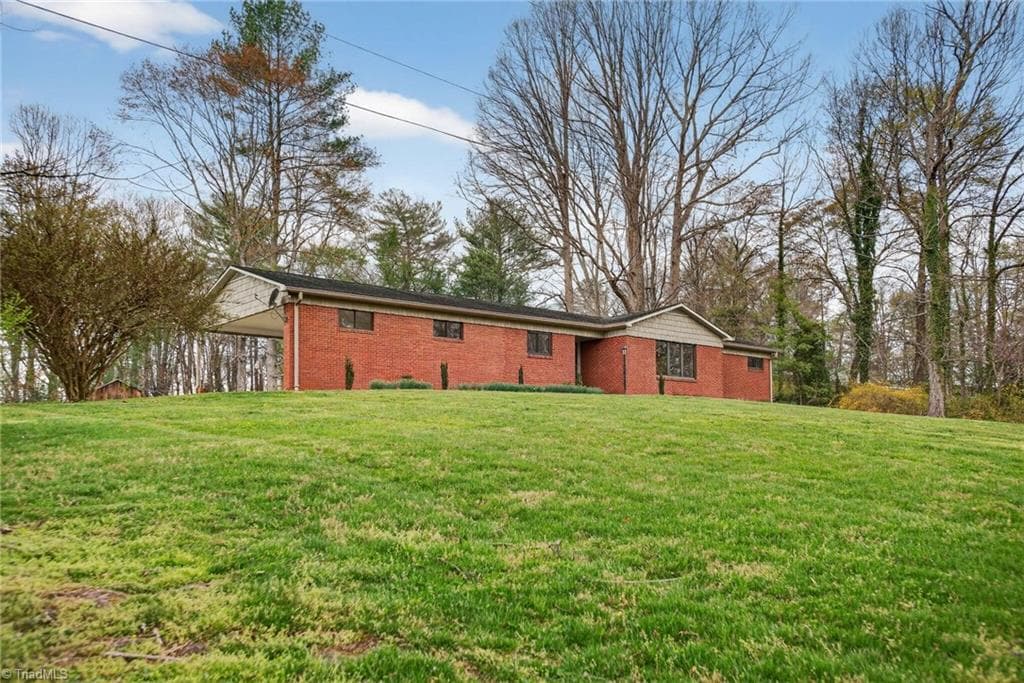 Stick/Site Built at 4783 Calico Road, Lenoir NC 28645, Lenoir, photo 4 of 44