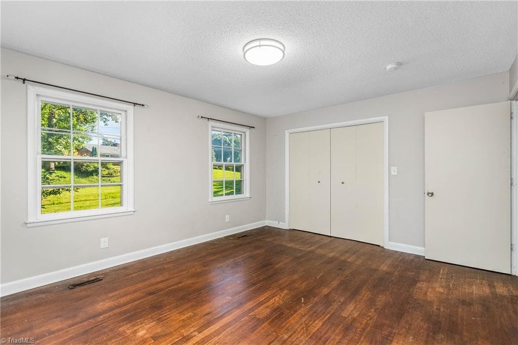 Stick/Site Built at 4210 Niblick Drive, Pfafftown NC 27040, photo 23 of 44