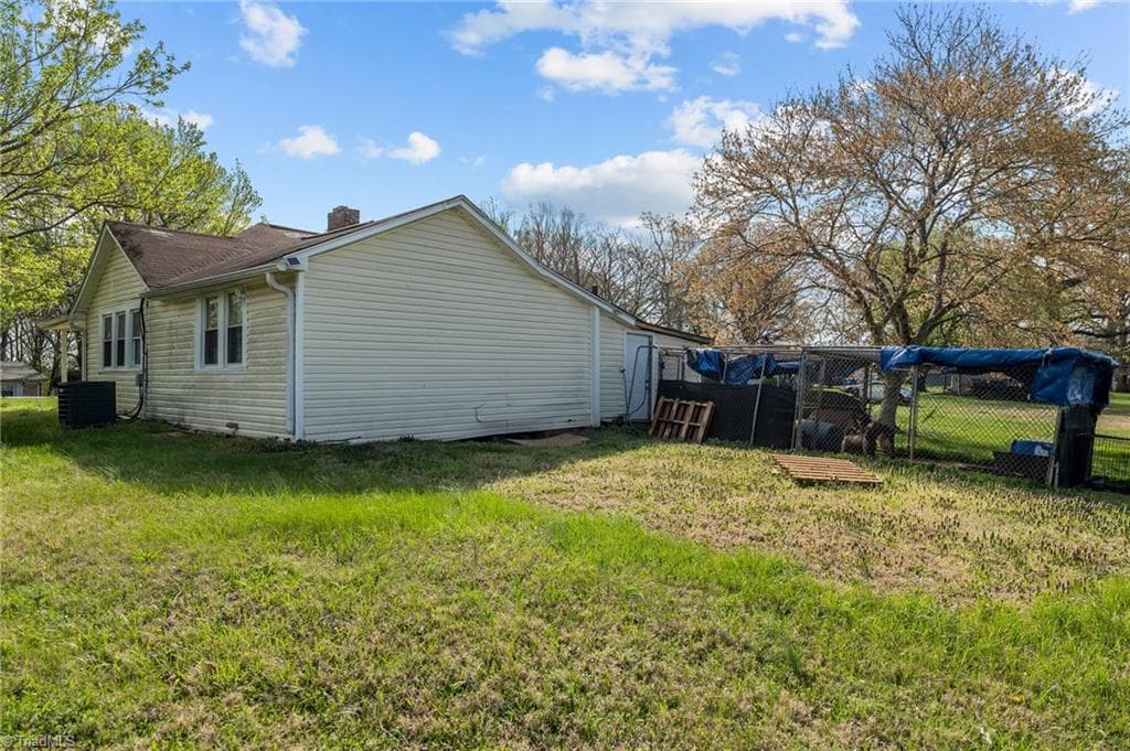 Stick/Site Built at 366 Brooks Road, Reidsville NC 27320, Reidsville, photo 17 of 28
