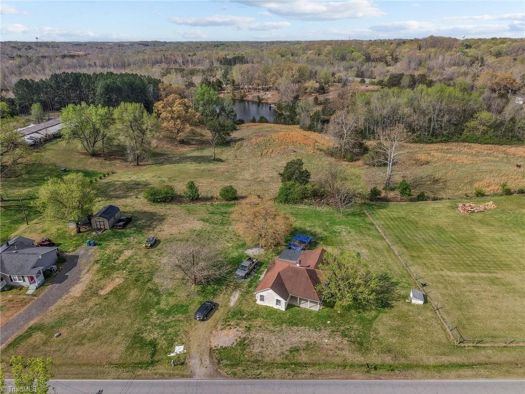 Stick/Site Built at 366 Brooks Road, Reidsville NC 27320, Reidsville, photo 21 of 28