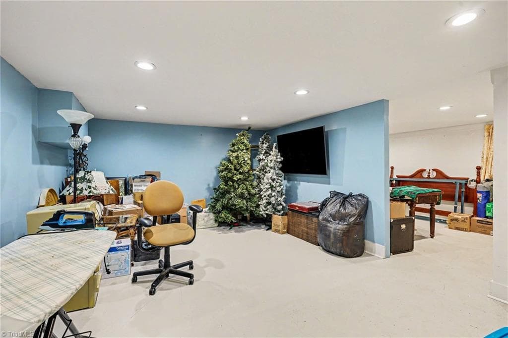Stick/Site Built at 2801 Brookhill Drive, Winston-Salem NC 27127, Winston-Salem, photo 23 of 25