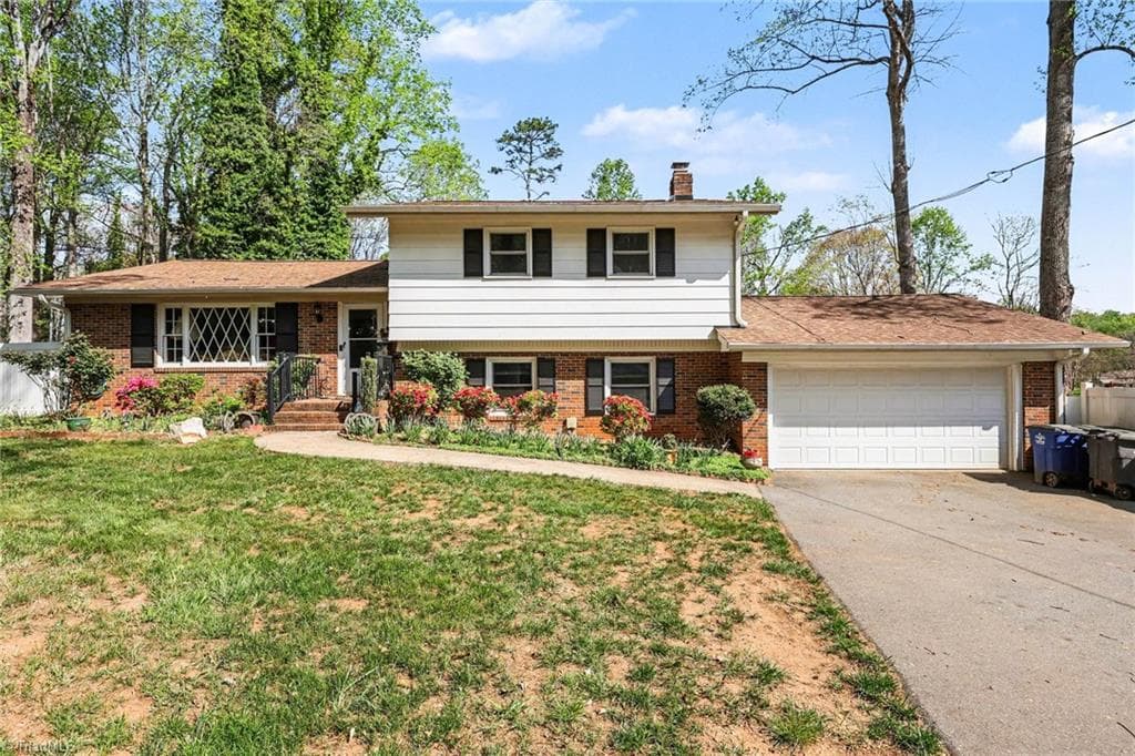 Stick/Site Built at 2801 Brookhill Drive, Winston-Salem NC 27127, Winston-Salem, photo 2 of 25
