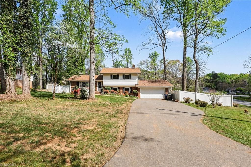Stick/Site Built at 2801 Brookhill Drive, Winston-Salem NC 27127, Winston-Salem, photo 4 of 25