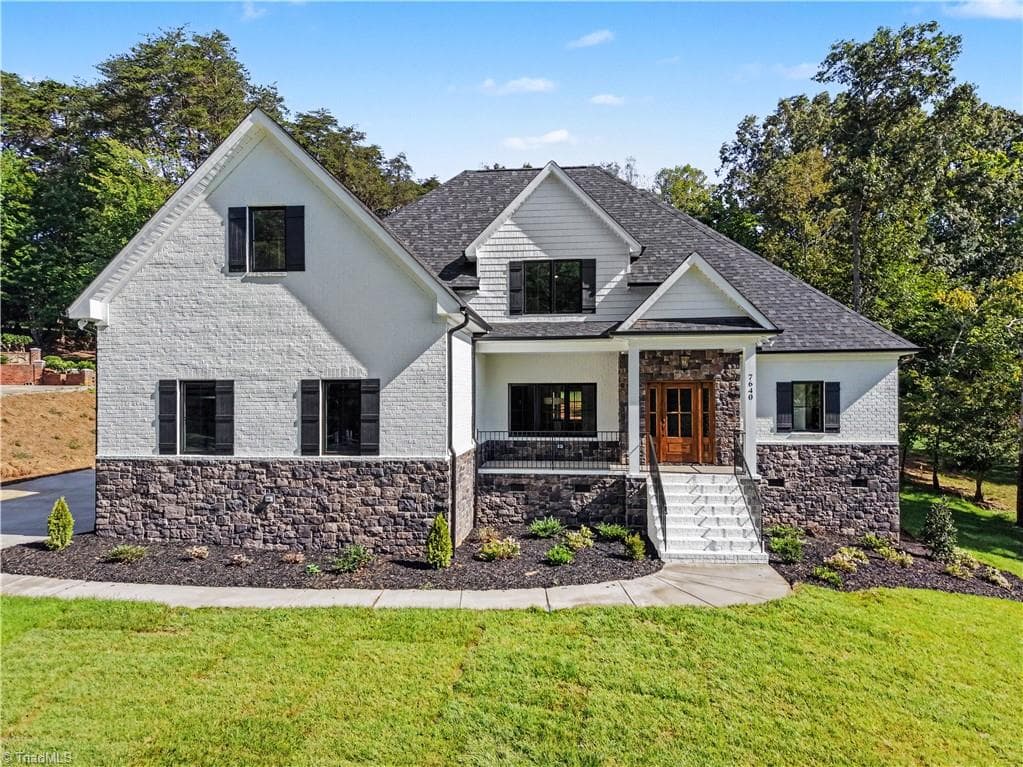 7640 Crossing Ridge Drive, Belews Creek NC 27009