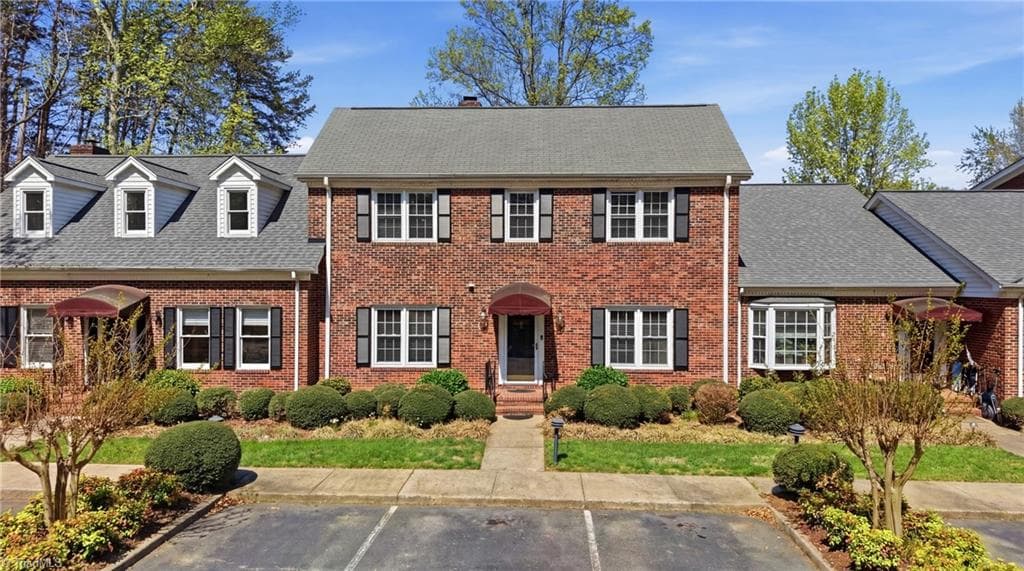 Stick/Site Built at 1327 Cotswald Terrace, Reidsville NC 27320, photo 2 of 37