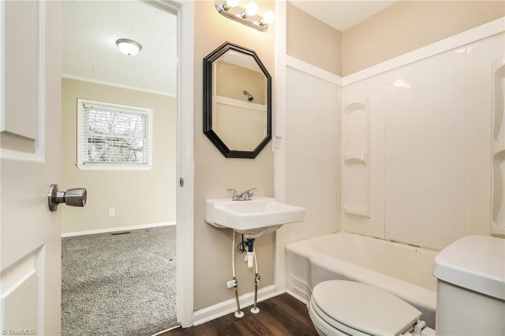 Stick/Site Built at 401 Hobson Street, High Point NC 27260, photo 10 of 16