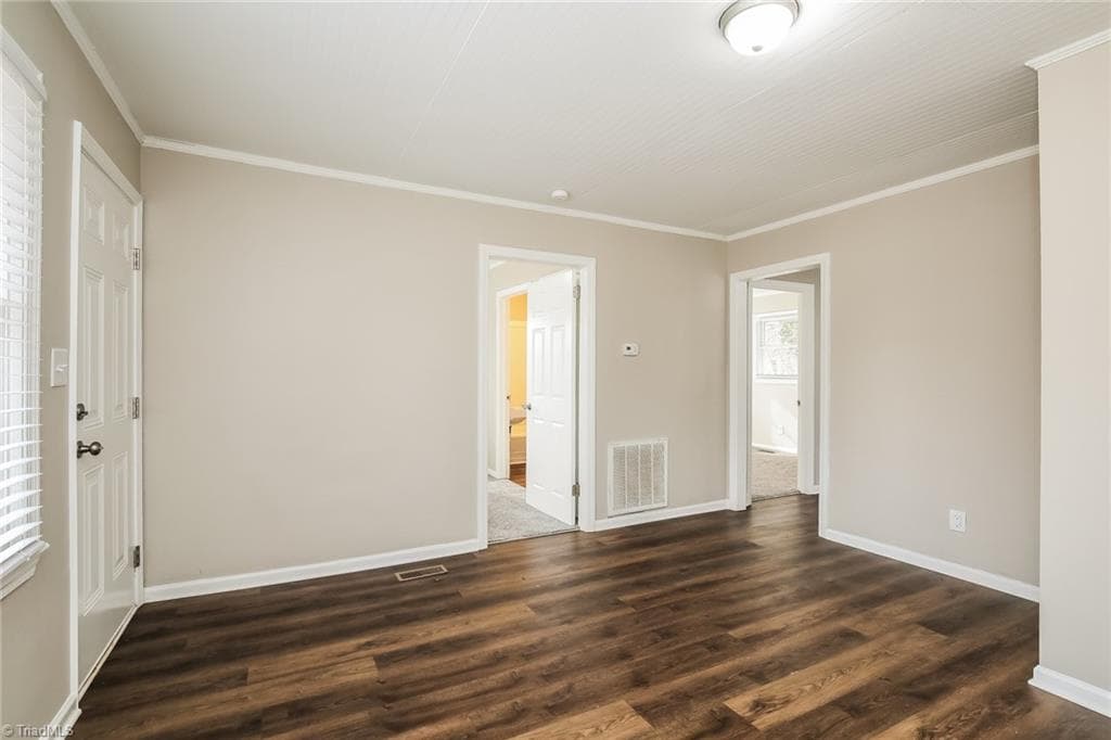 Stick/Site Built at 401 Hobson Street, High Point NC 27260, photo 11 of 16