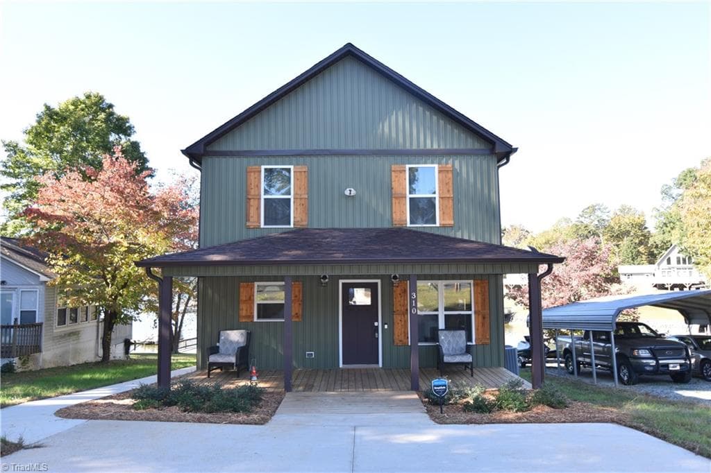 310 Lake Shore Avenue, Lexington NC 27292