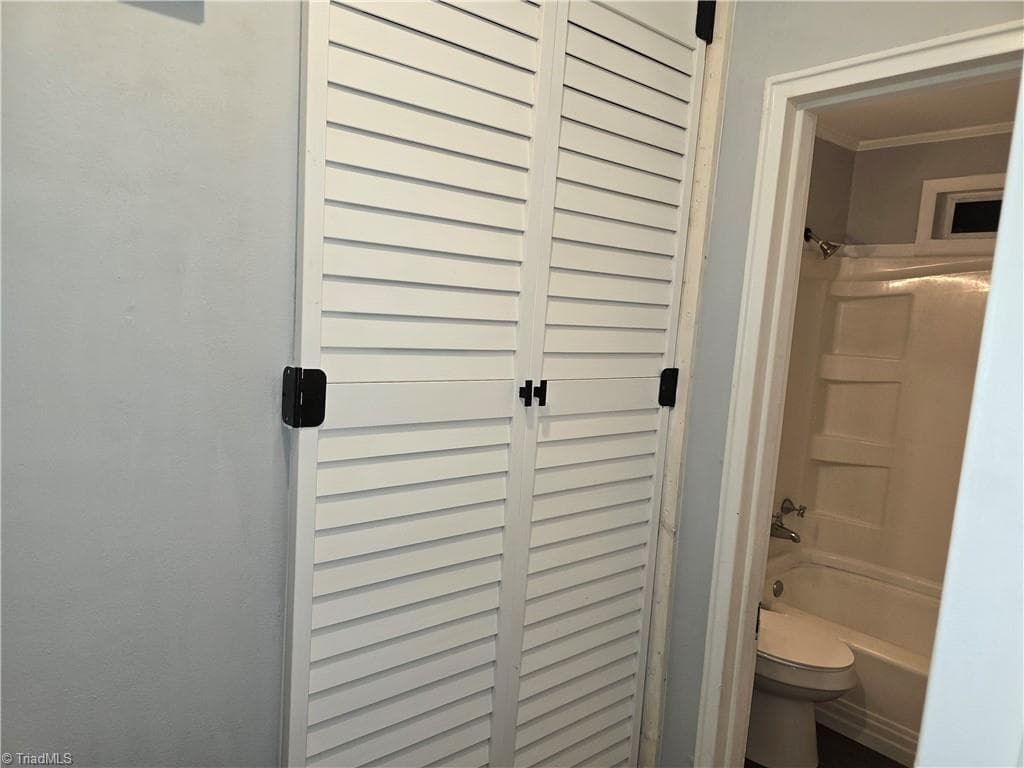 Stick/Site Built at 1846 Villa Drive, Greensboro NC 27403, photo 15 of 32