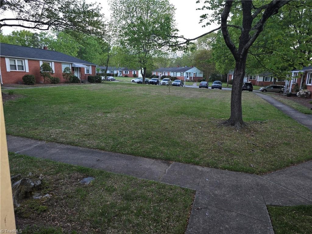 Stick/Site Built at 1846 Villa Drive, Greensboro NC 27403, photo 4 of 32