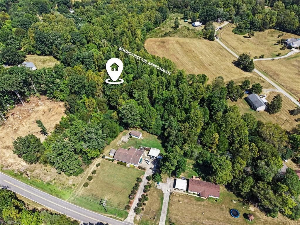 Single Family Residence at 146 Mabes Road, Eden NC 27288, Eden, photo 10 of 14