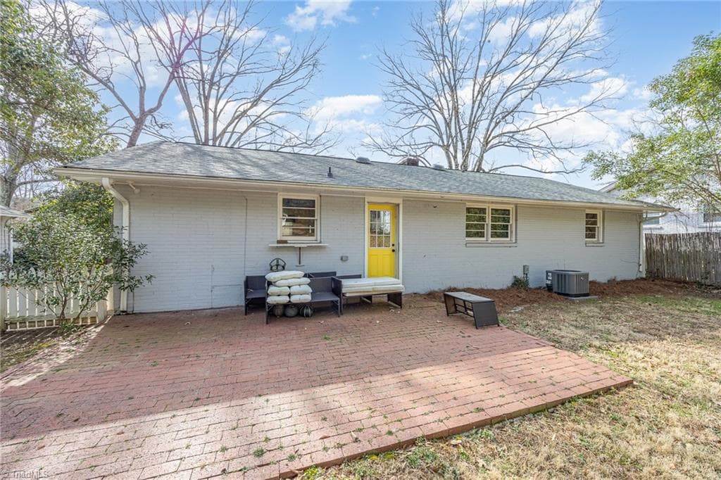 Stick/Site Built at 3021 Kinnamon Road, Winston-Salem NC 27104, photo 24 of 25