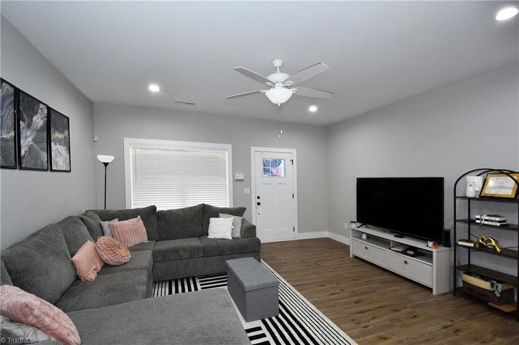 Stick/Site Built at 2516 Bluebird Lane, Winston-Salem NC 27106, Winston-Salem, photo 3 of 15