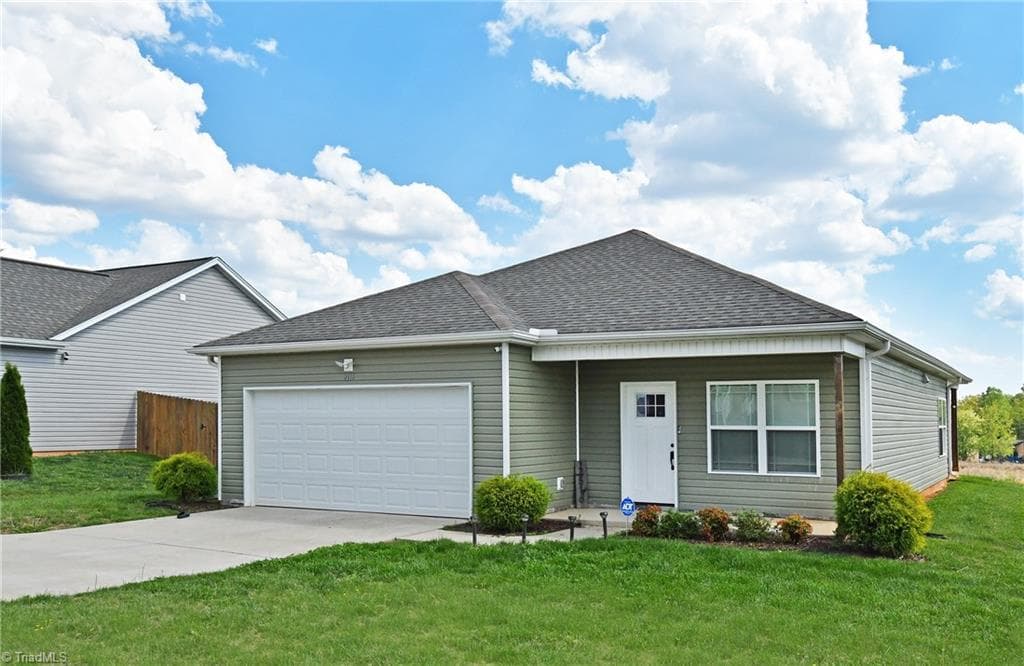 2516 Bluebird Lane, Winston-Salem NC 27106