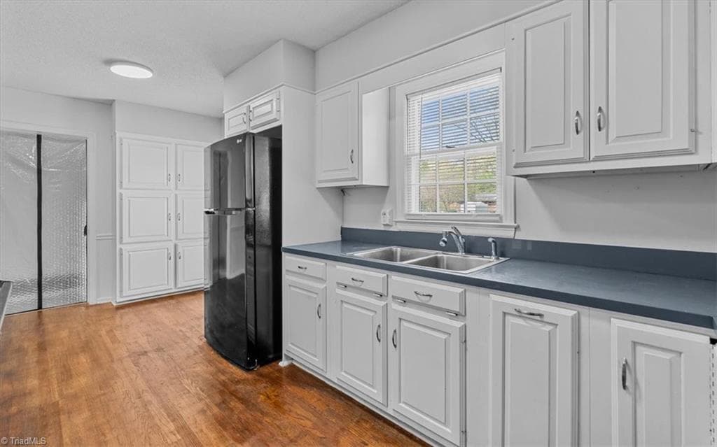 Stick/Site Built at 5334 Sherrie Drive, High Point NC 27263, photo 13 of 36