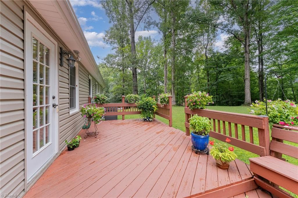 Stick/Site Built at 437 Valleymeade Drive, Kernersville NC 27284, photo 26 of 35