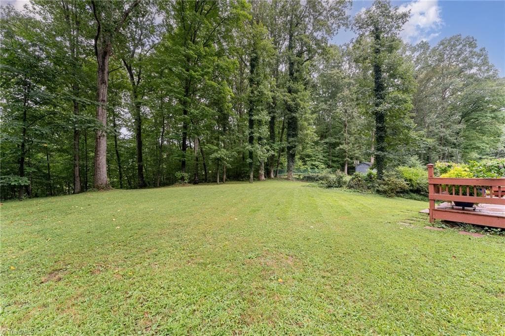 Stick/Site Built at 437 Valleymeade Drive, Kernersville NC 27284, photo 28 of 35