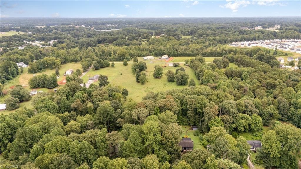 Stick/Site Built at 437 Valleymeade Drive, Kernersville NC 27284, photo 31 of 35