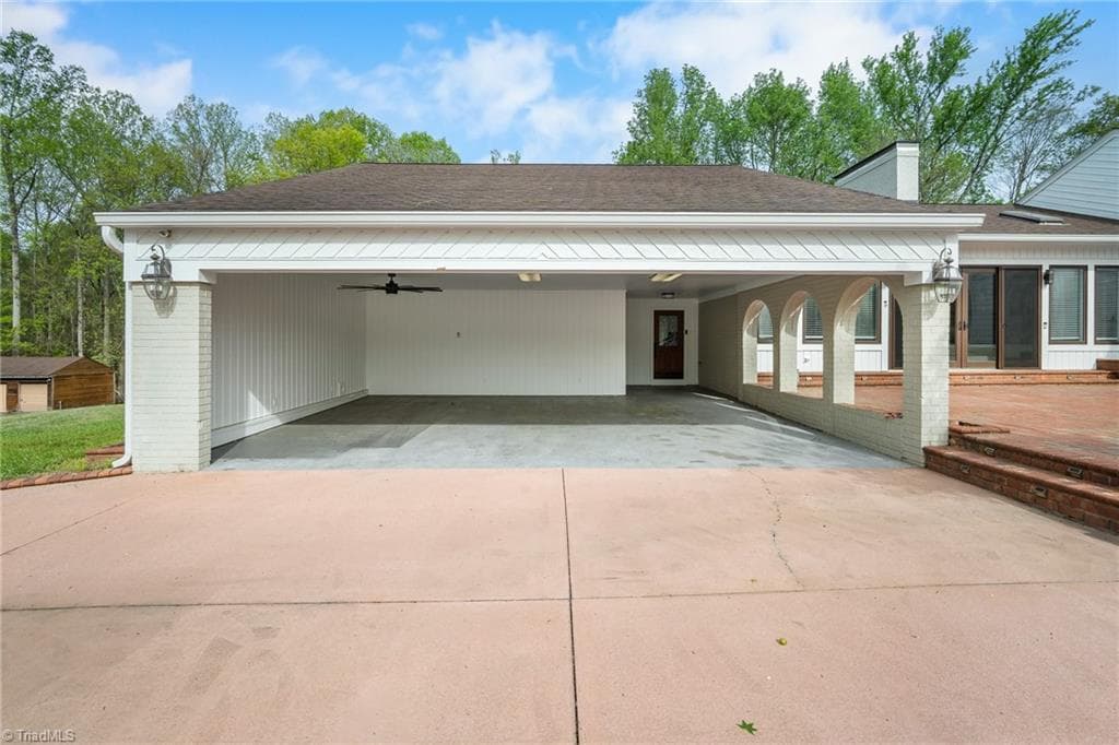 Stick/Site Built at 391 Lake Hill Drive, Thomasville NC 27360, photo 8 of 46