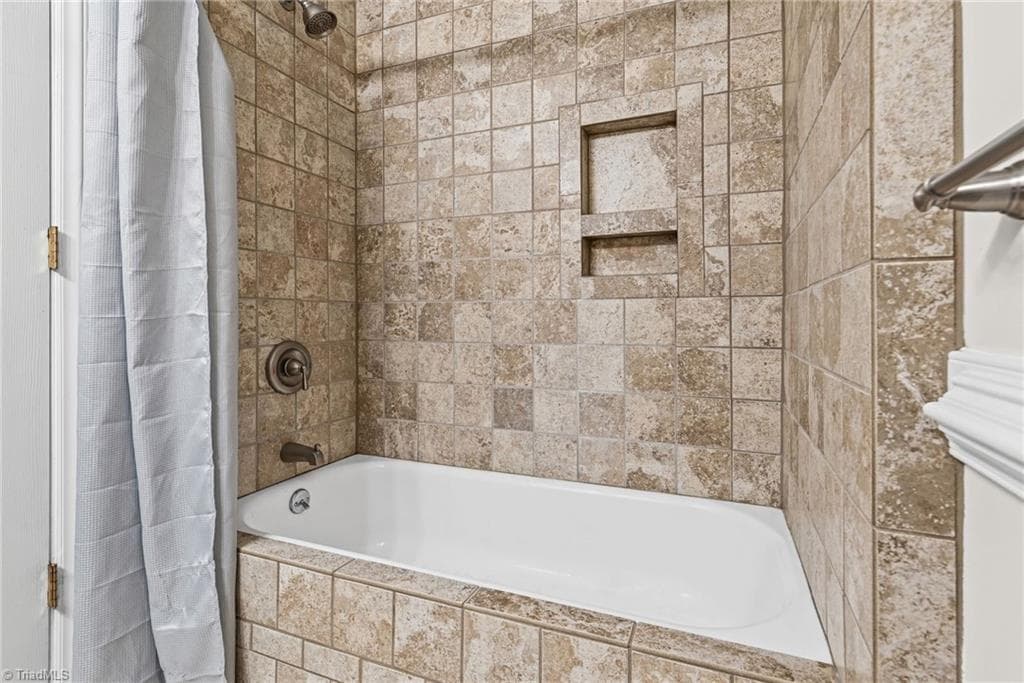 Stick/Site Built at 321 Quietwood Drive, Winston-Salem NC 27103, Winston-Salem, photo 17 of 32