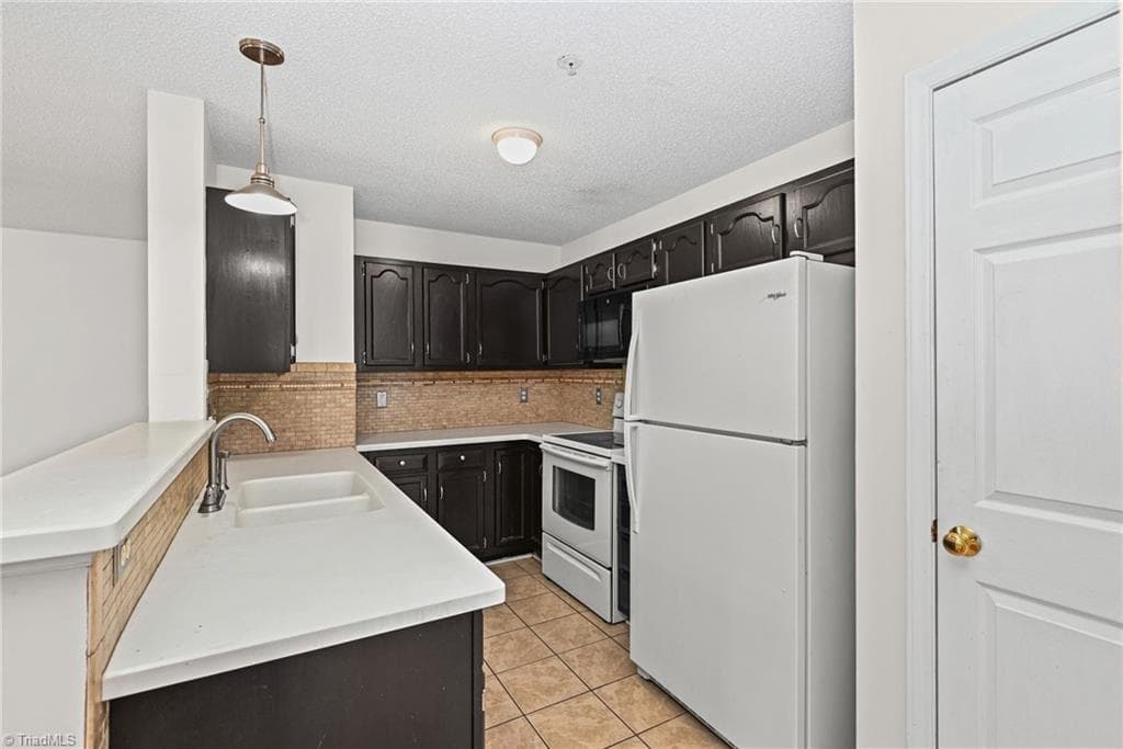 Stick/Site Built at 321 Quietwood Drive, Winston-Salem NC 27103, Winston-Salem, photo 10 of 32